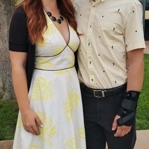 Eliza J New York Sz8 yellow palm leaf halter dress